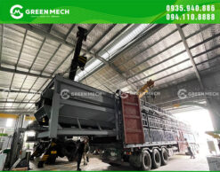 Quá trình cẩu và đưa máy bóc vỏ cây 2 trục lên xe và vận chuyển đến Bình Phước