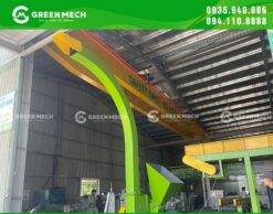 Máy băm gỗ 15 tấn và băng tải vận chuyển gỗ vào máy